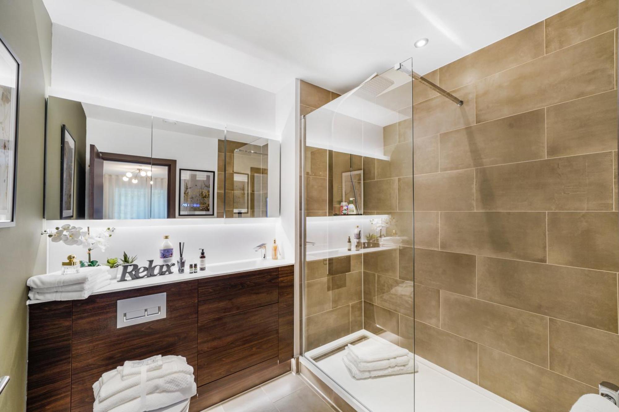 The Waterhouse Avenue By Kandara 5 Star City Home In Maidstone Exterior photo